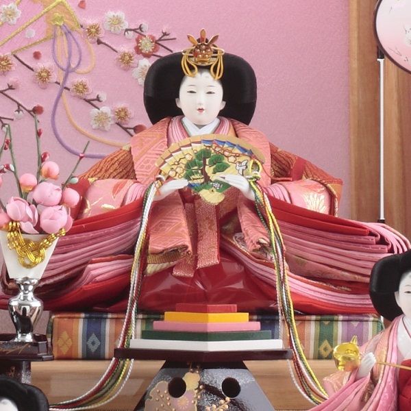 【まこちゃんさん専用】久月　桃小町　飾り棚のみ（お人形は別で出品中） 衣装着三段飾り 桃小町 【お一人様1点限り】 (久月 )の商品詳細ページ