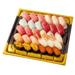 【S1001】魚屋のにぎり鮨(いくら・うに・えび入)30貫(3~4人前)1パック