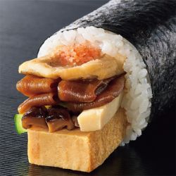 はみ出す煮穴子と玉子の太巻ハーフ